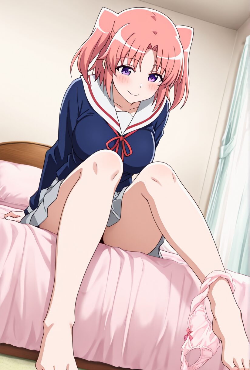 未確認で進行形の夜ノ森小紅がパンツを脱いでいる